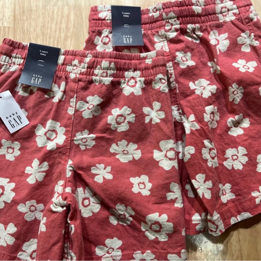 GAP Kids Floral Print Shorts - Red and White side 4
